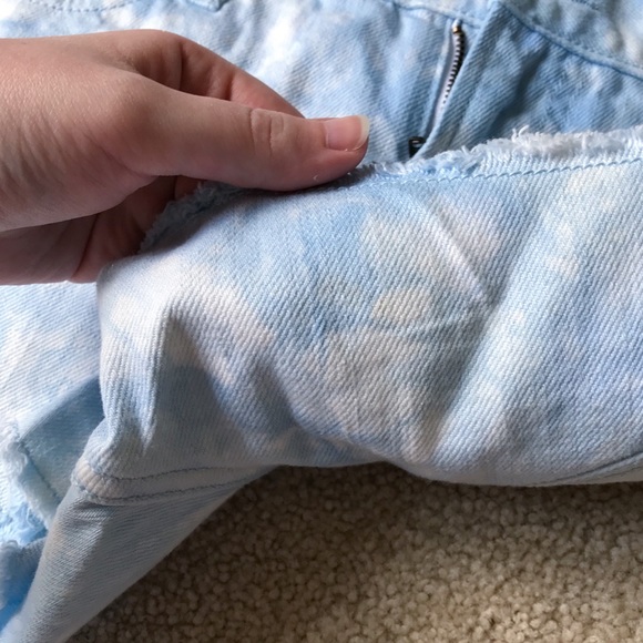 Old Navy tie-dye shorts - Picture 7 of 7